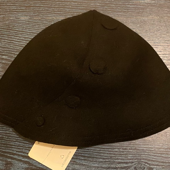 Liz Claiborne Wool Hat - Picture 4 of 7